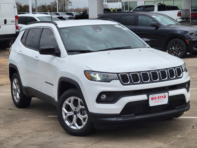 2025 Jeep Compass COMPASS LATITUDE 4X4