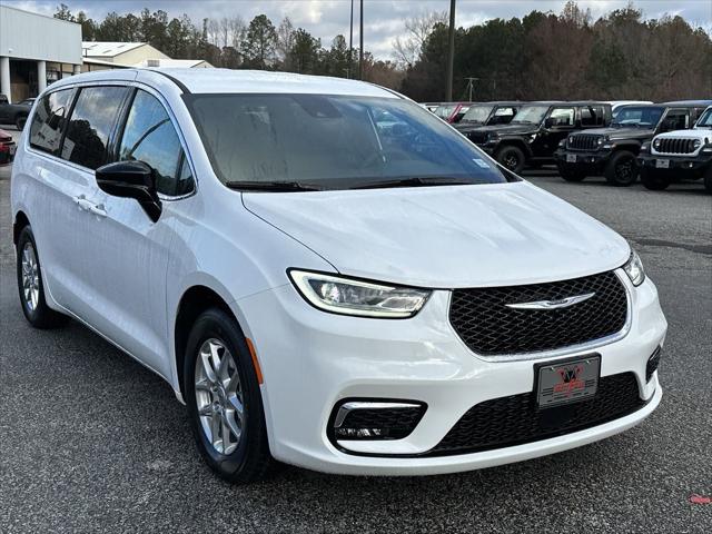 2025 Chrysler Pacifica PACIFICA SELECT