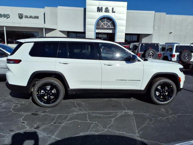 2025 Jeep Grand Cherokee GRAND CHEROKEE L LIMITED 4X4