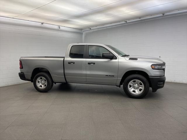 2025 RAM Ram 1500 RAM 1500 TRADESMAN QUAD CAB 4X2 64 BOX