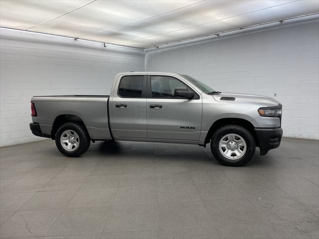 2025 RAM Ram 1500 RAM 1500 TRADESMAN QUAD CAB 4X2 64 BOX