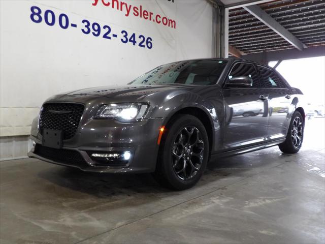 2022 Chrysler 300 Touring L AWD