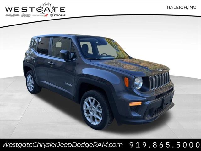 2023 Jeep Renegade RENEGADE LATITUDE 4X4