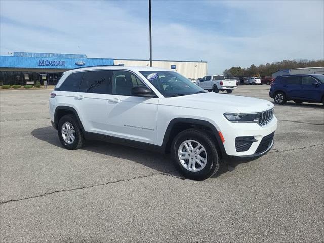 2023 Jeep Grand Cherokee Laredo 4x4