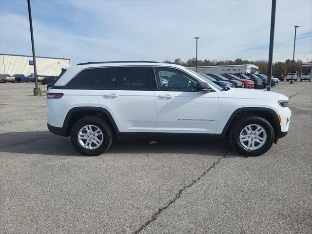 2023 Jeep Grand Cherokee Laredo 4x4