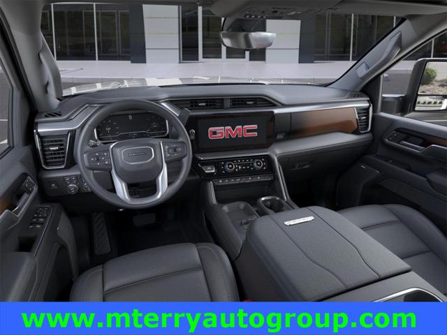 2024 GMC Sierra 2500HD 4WD Crew Cab Standard Bed Denali