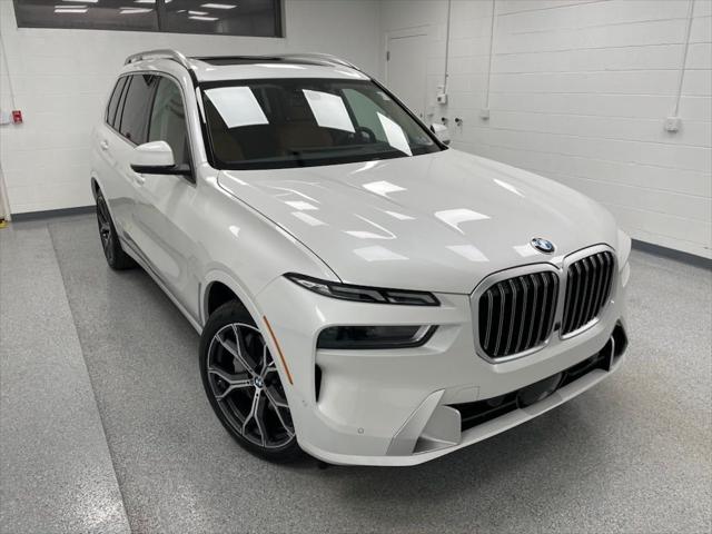 2025 BMW X7