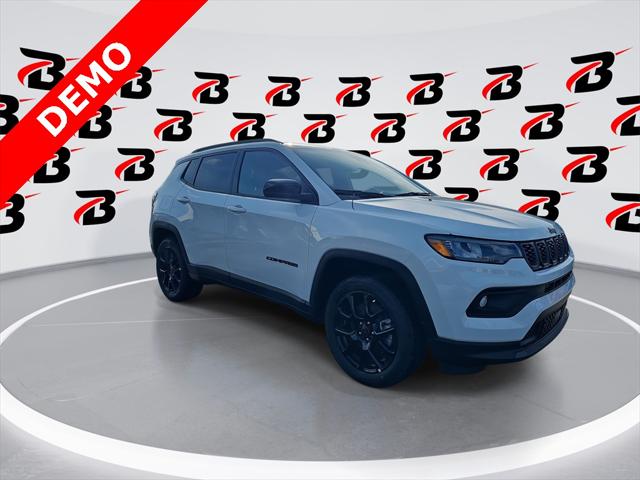 2025 Jeep Compass COMPASS LATITUDE 4X4