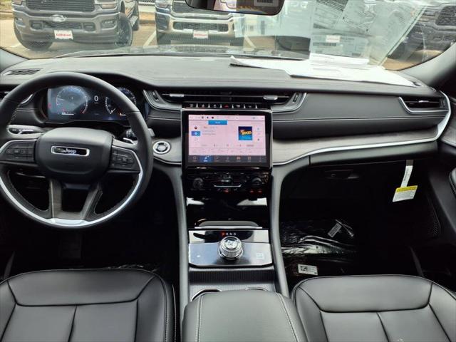 2025 Jeep Grand Cherokee GRAND CHEROKEE L LIMITED 4X2