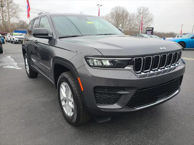 2025 Jeep Grand Cherokee GRAND CHEROKEE LAREDO X 4X4