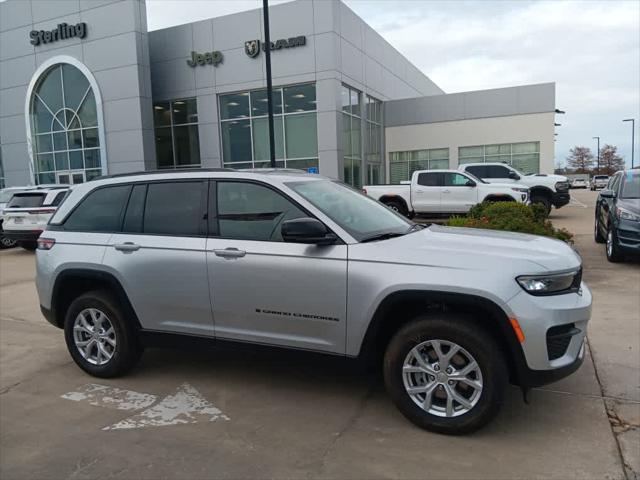 2025 Jeep Grand Cherokee GRAND CHEROKEE ALTITUDE 4X2