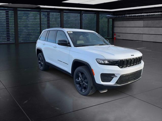 2025 Jeep Grand Cherokee GRAND CHEROKEE ALTITUDE X 4X4