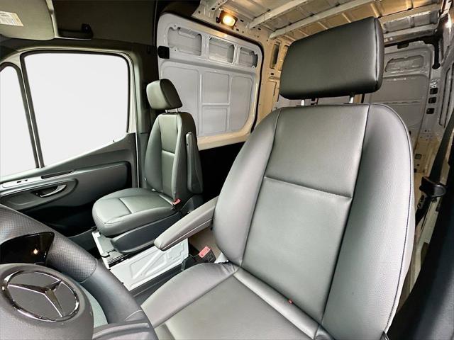 2025 Mercedes-Benz Sprinter 2500 Standard Roof 4-Cyl Diesel HO