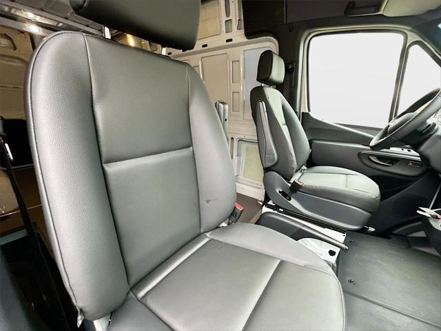 2025 Mercedes-Benz Sprinter 2500 Standard Roof 4-Cyl Diesel HO
