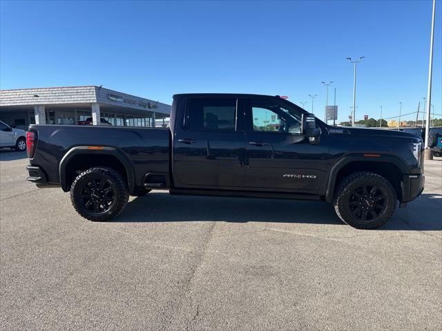 2024 GMC Sierra 2500HD 4WD Crew Cab Standard Bed AT4