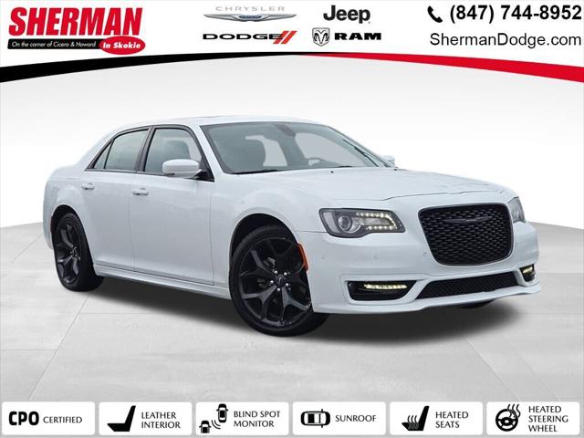 2022 Chrysler 300 Touring L