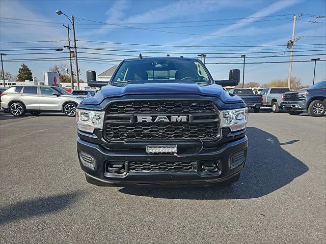 2020 RAM 2500 Tradesman Crew Cab 4X4 8 Box