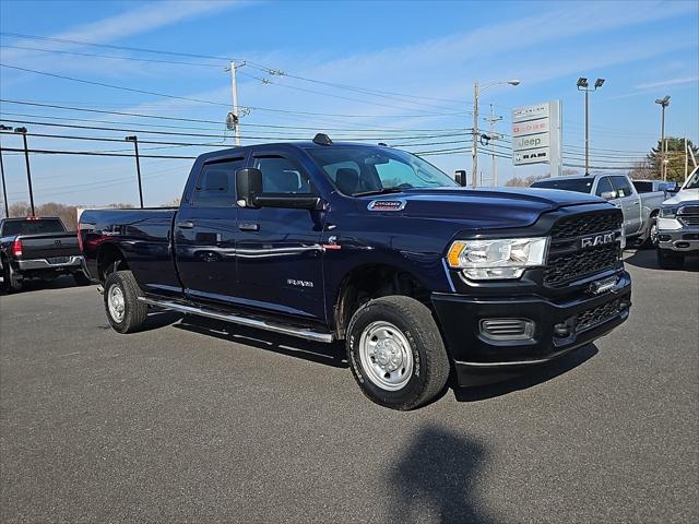 2020 RAM 2500 Tradesman Crew Cab 4X4 8 Box