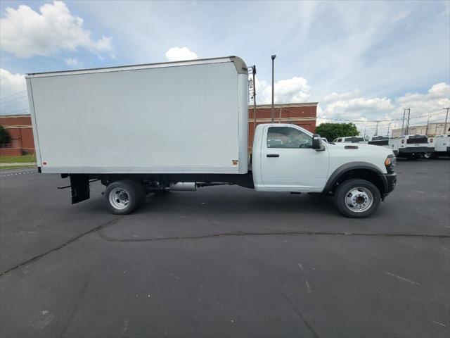2024 RAM Ram 4500 Chassis Cab RAM 4500 SLT CHASSIS REGULAR CAB 4X4 120 CA 2024 RAM Ram 4500 Chassis Cab RAM 4500 SLT CHASSIS REGULAR CAB 4X4 120 CA
