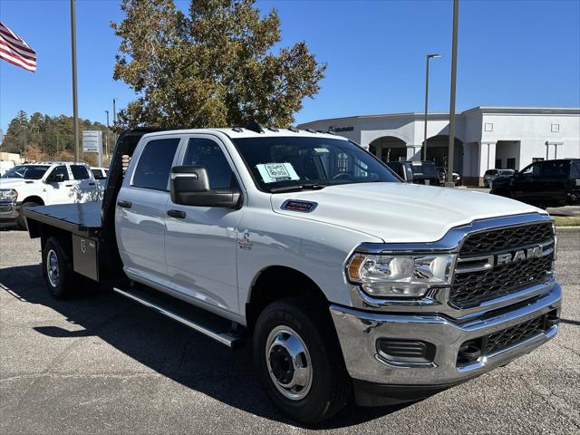 2024 RAM Ram 3500 Chassis Cab RAM 3500 TRADESMAN CREW CAB CHASSIS 4X4 60 CA