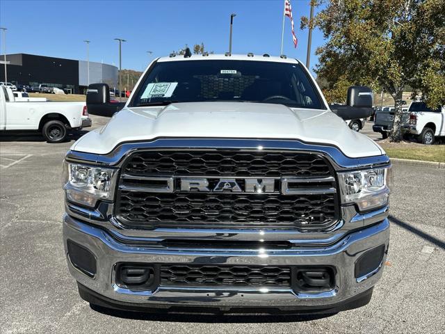 2024 RAM Ram 3500 Chassis Cab RAM 3500 TRADESMAN CREW CAB CHASSIS 4X4 60 CA