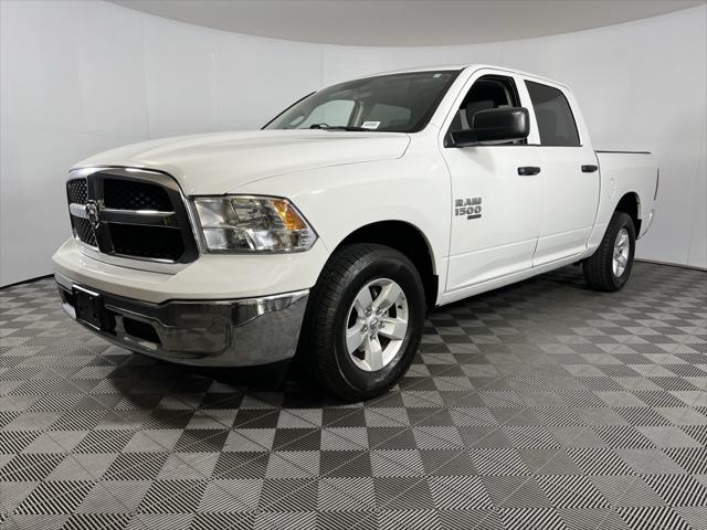 2022 RAM 1500 Classic SLT Crew Cab 4x2 57 Box