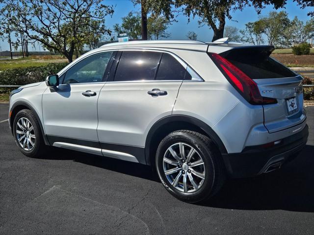 2022 Cadillac XT4 FWD Premium Luxury