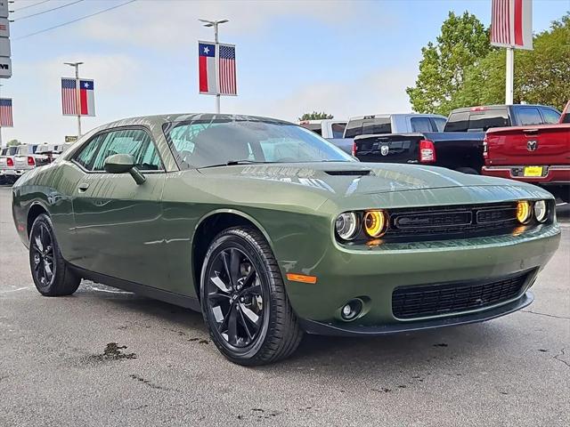 2022 Dodge Challenger SXT AWD