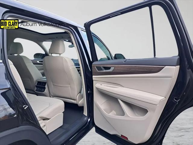 2025 Volkswagen Atlas 2.0T SEL