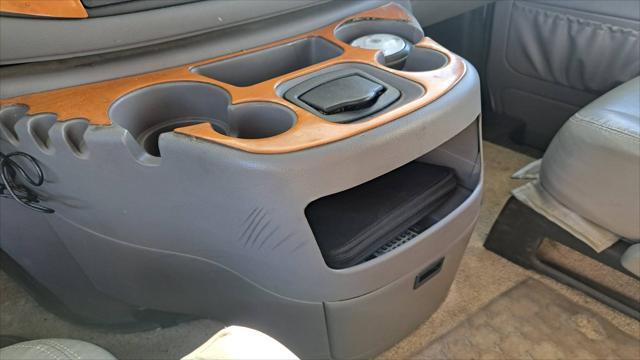 2001 Ford E-450 Cutaway E-450