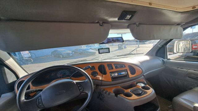 2001 Ford E-450 Cutaway E-450