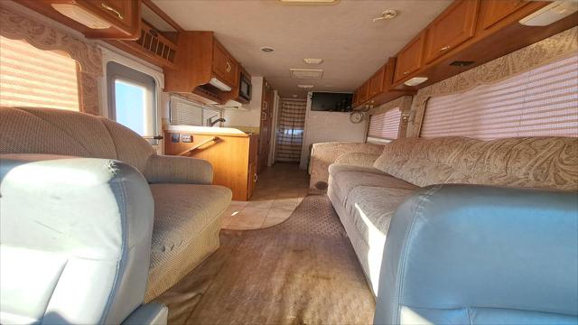 2001 Ford E-450 Cutaway E-450