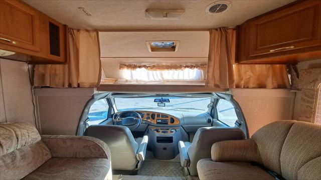 2001 Ford E-450 Cutaway E-450