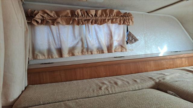 2001 Ford E-450 Cutaway E-450