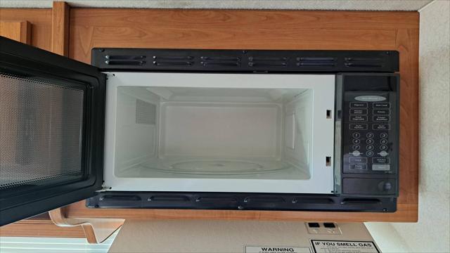 2001 Ford E-450 Cutaway E-450