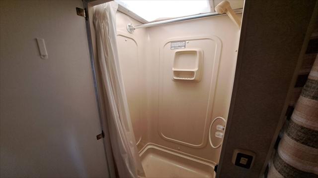 2001 Ford E-450 Cutaway E-450