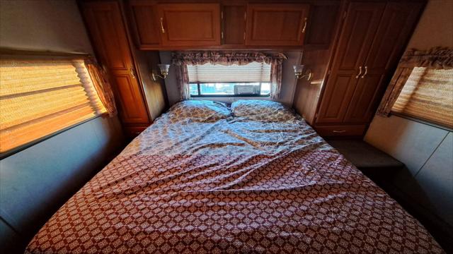 2001 Ford E-450 Cutaway E-450