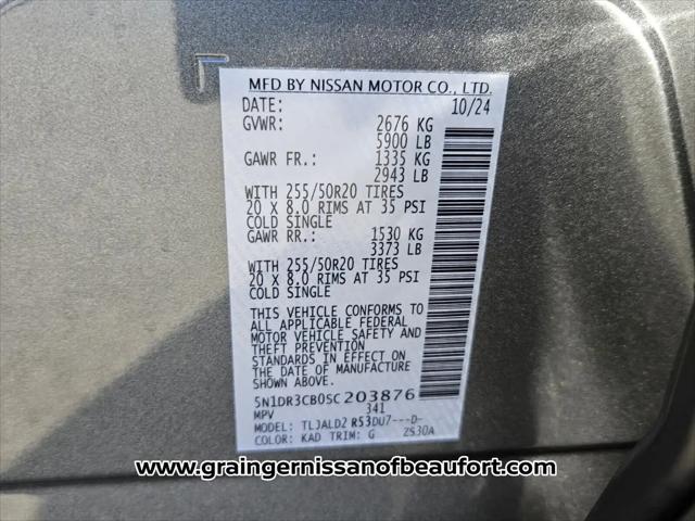 2025 Nissan Pathfinder SL FWD