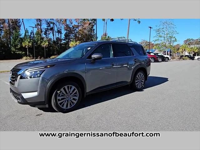 2025 Nissan Pathfinder SL FWD