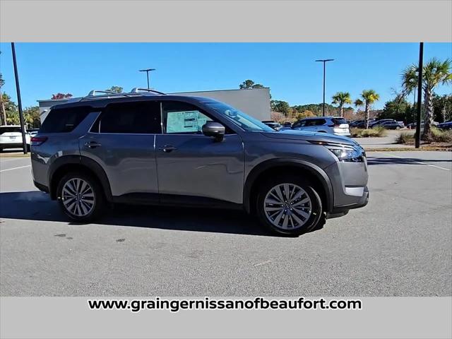 2025 Nissan Pathfinder SL FWD