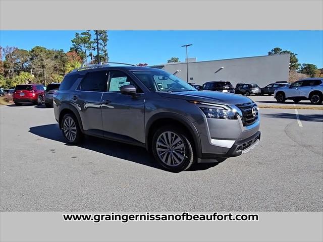 2025 Nissan Pathfinder SL FWD
