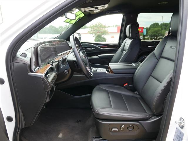 2022 Cadillac Escalade 4WD Luxury