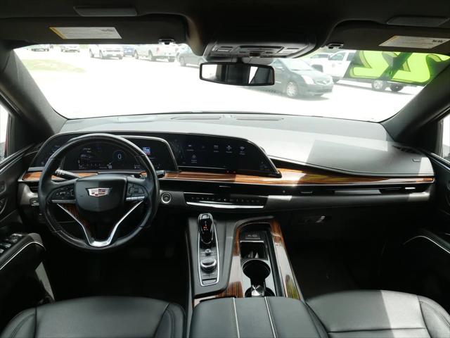 2022 Cadillac Escalade 4WD Luxury