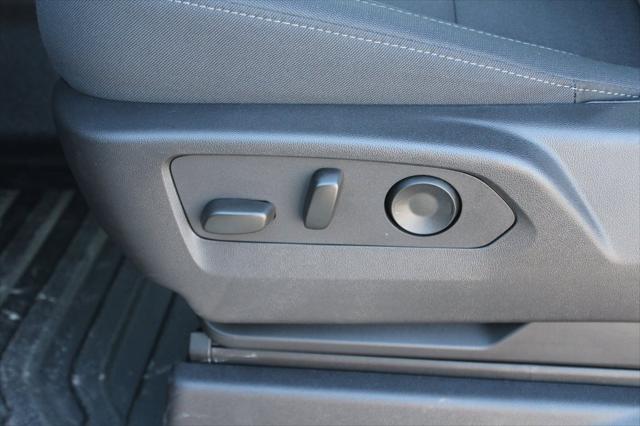 2025 GMC Sierra 1500 4WD Regular Cab Standard Box Pro