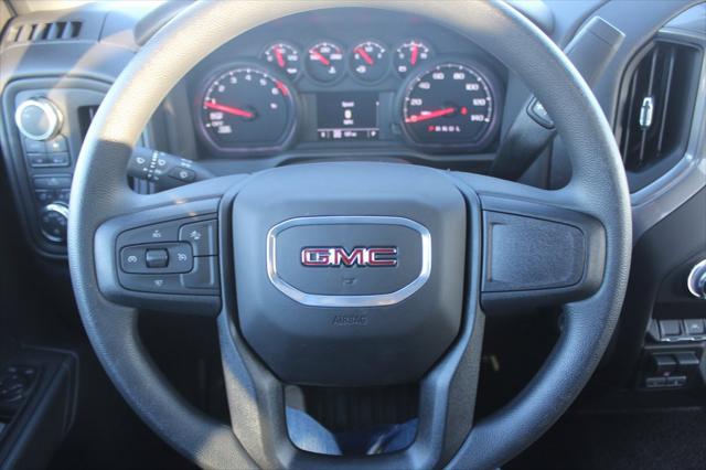 2025 GMC Sierra 1500 4WD Regular Cab Standard Box Pro