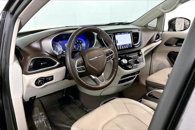 Used 2018 Chrysler Pacifica For Sale in Olive Branch, MS