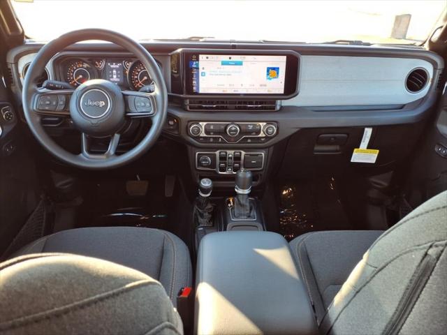 2025 Jeep Gladiator GLADIATOR NIGHTHAWK 4X4