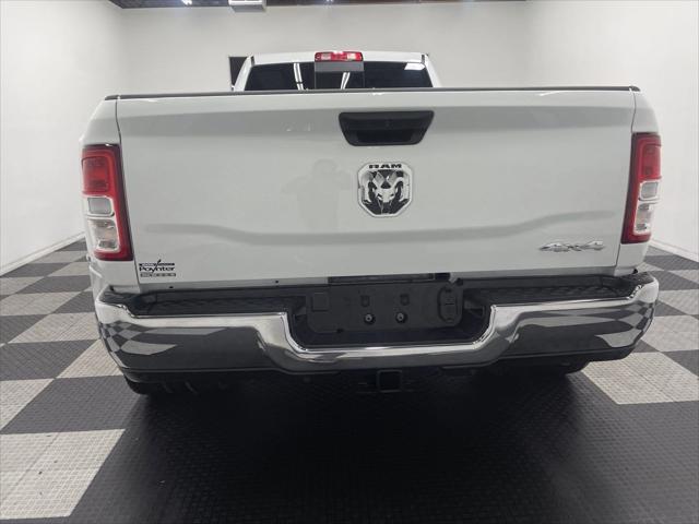 2024 RAM Ram 3500 RAM 3500 TRADESMAN CREW CAB 4X4 8 BOX