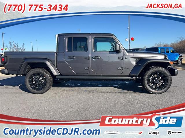 2025 Jeep Gladiator GLADIATOR NIGHTHAWK 4X4