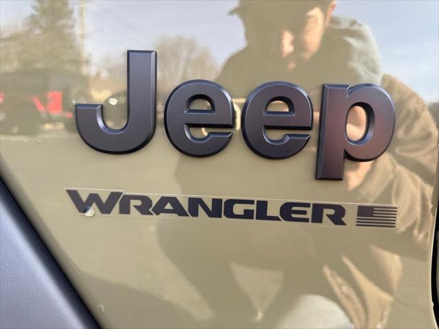 2025 Jeep Wrangler 4-Door Summit 4x4